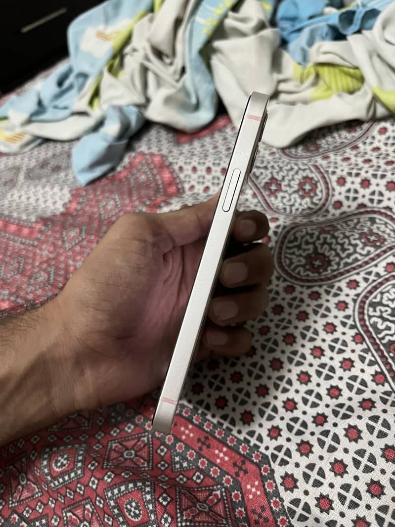 Apple iPhone 12 2