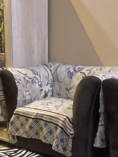 5 seater sofa set new condition vip 10/10