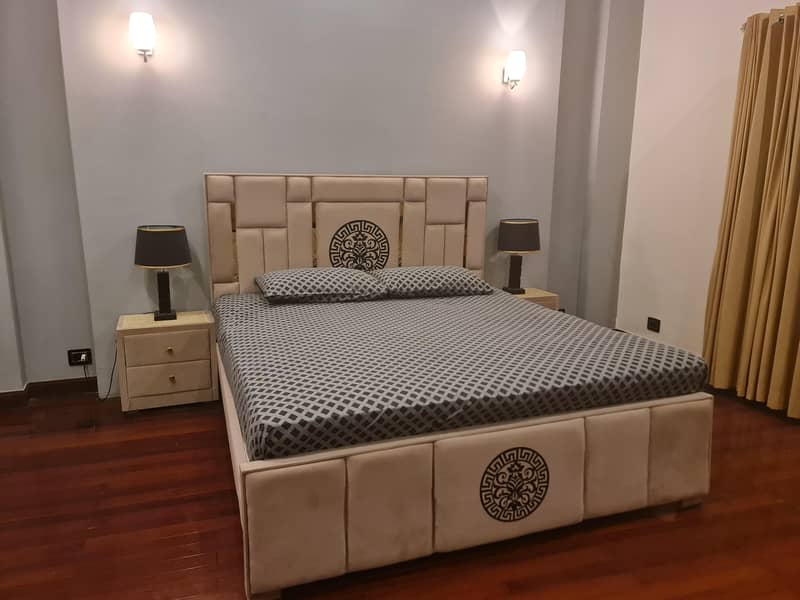 3 bedsets with 3 sofasets 2