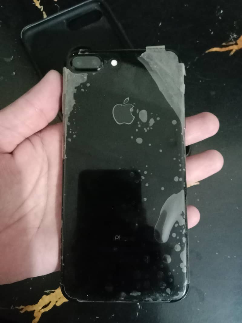 Apple iPhone 7 Plus 3