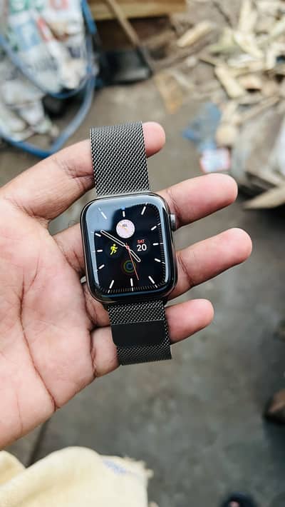 Apple watch 6 Stainless Steel 44mm - 10/10 Condition single hand use