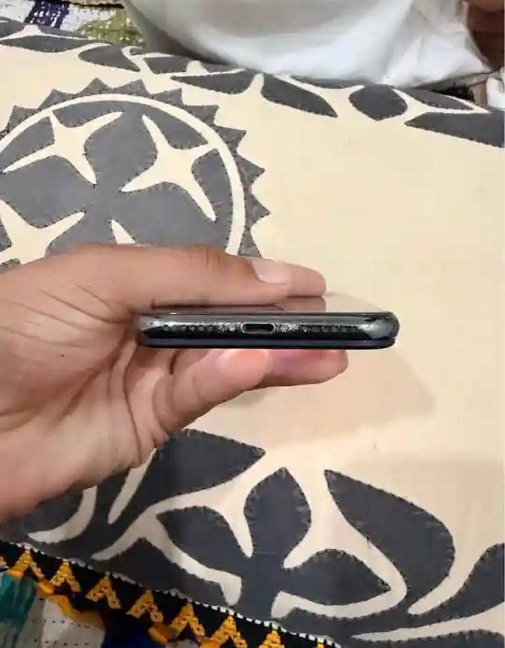 Apple iPhone X 2