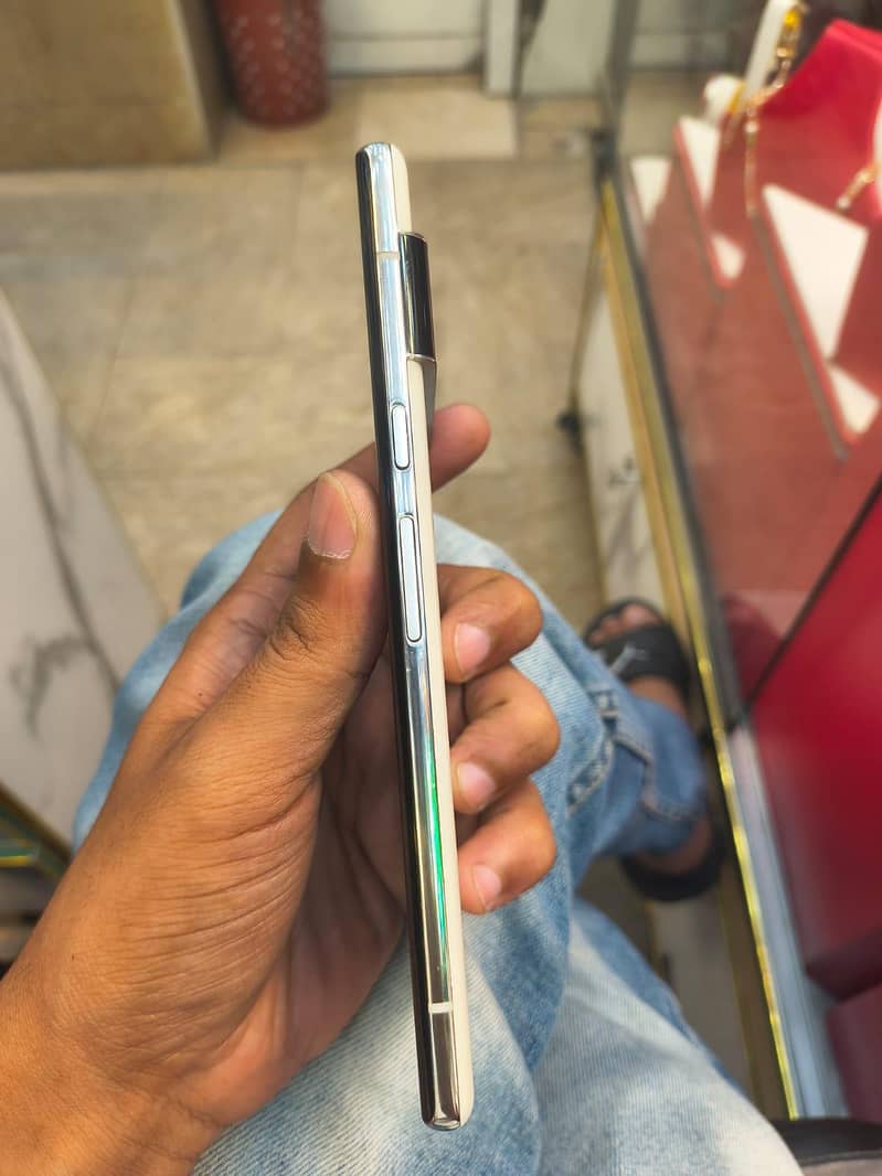 Google Pixel 6 Pro 2