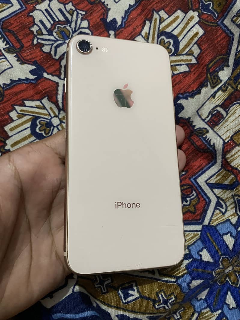 Apple iPhone 8 4