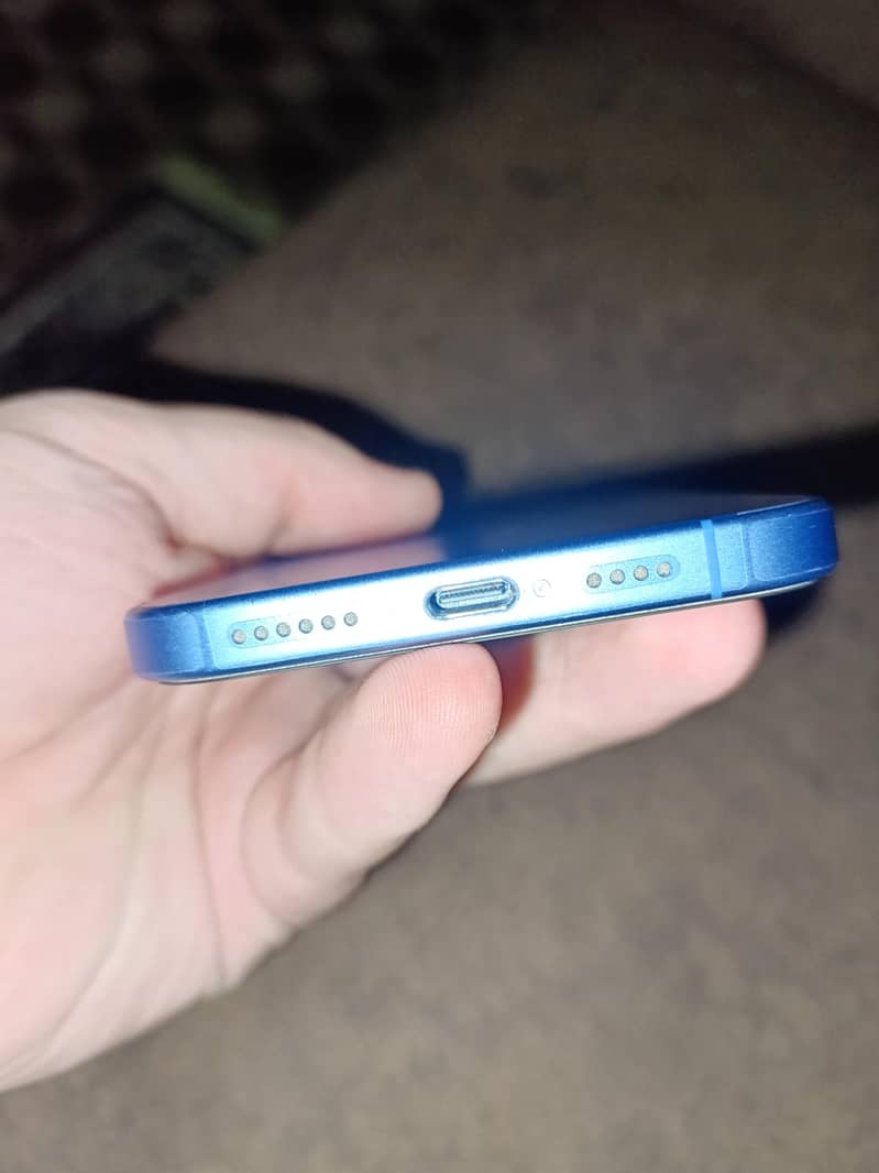 Apple iPhone 16 Plus 1