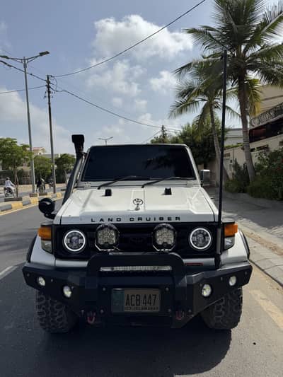 Toyota Land Cruiser 1988