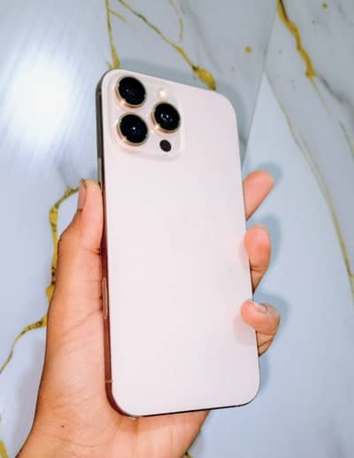 Apple iPhone 16 Pro Max