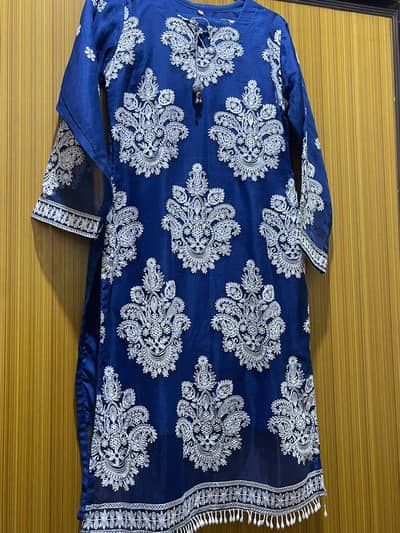 1  time used ladies suit | samnabad lahore
