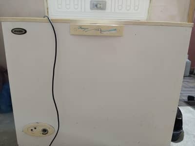 urgent sell krna hai plz lena wala rabta kreee fazul log dor rahy