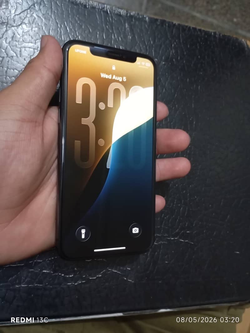 Apple iPhone 11 Pro 1