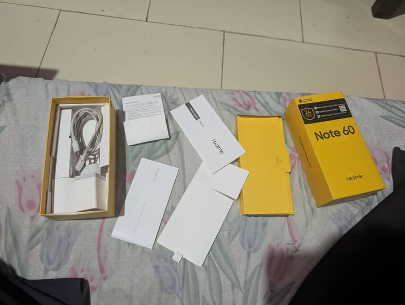 Realme Note 60 8