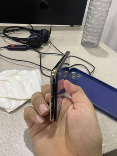 Iphone 11 pro max (pta)