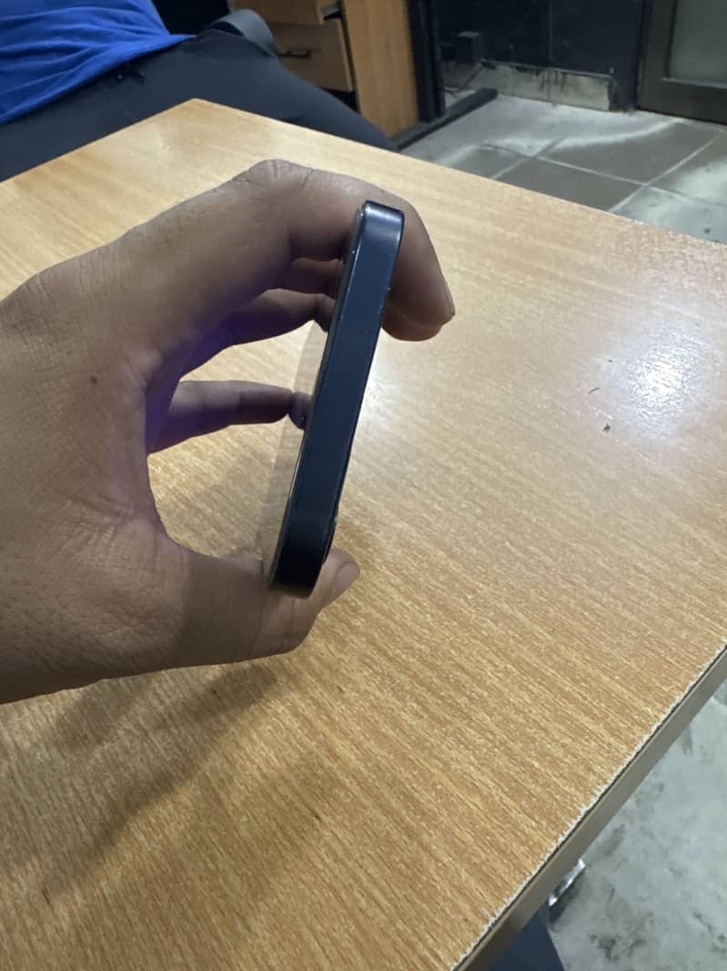 Apple iPhone 12 5