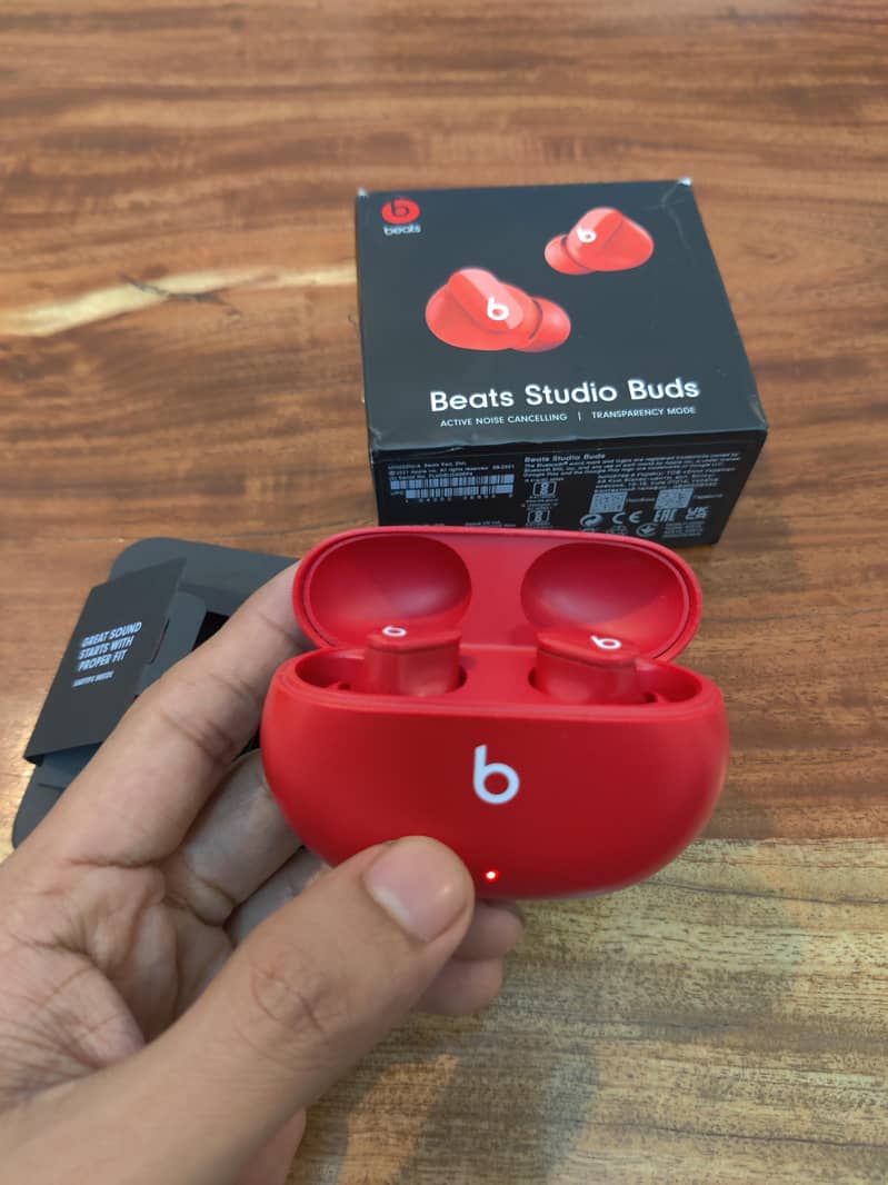 Beats Studio Buds 1