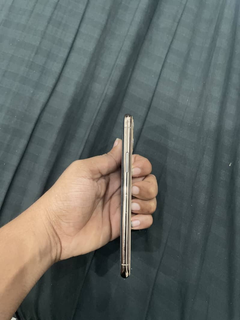 IPhone 11 Pro 3