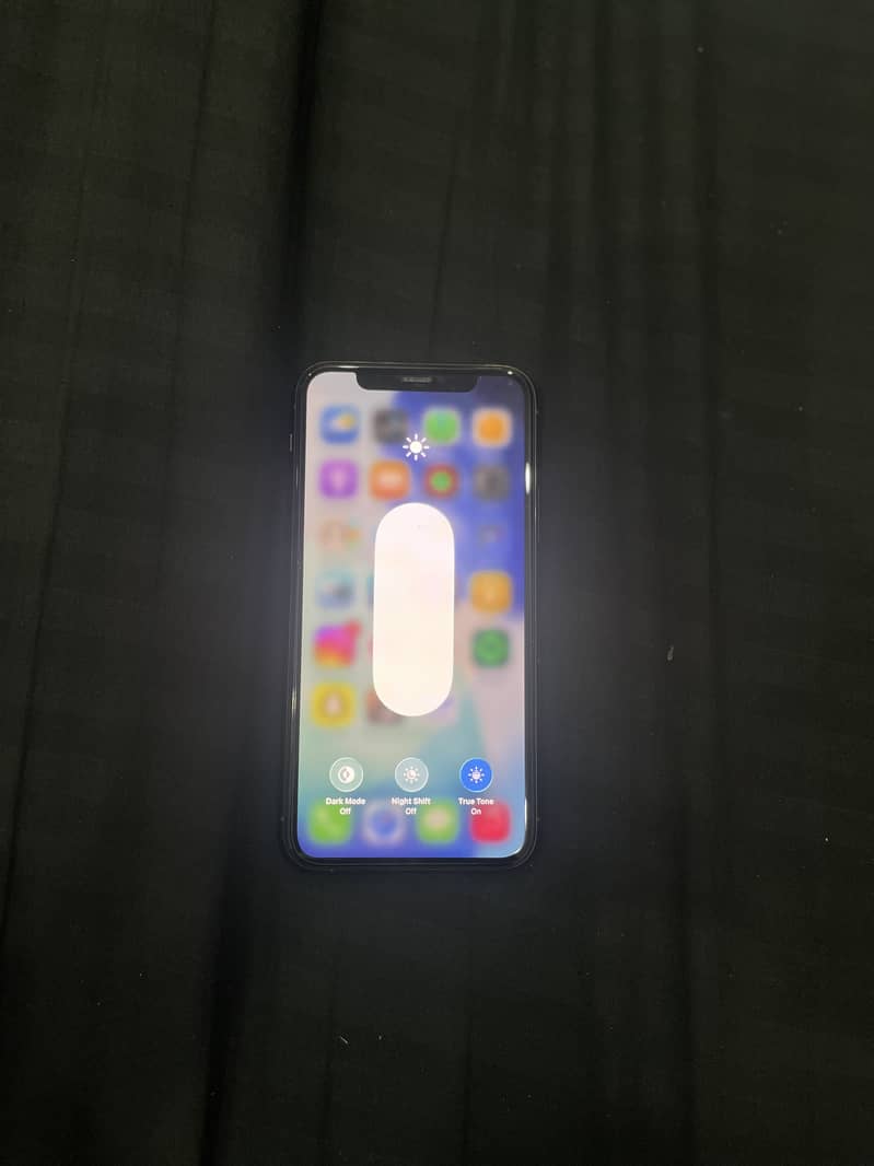 IPhone 11 Pro 4
