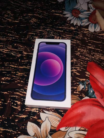 Iphone 12 ka box hai for sale . 03::46:::0057386