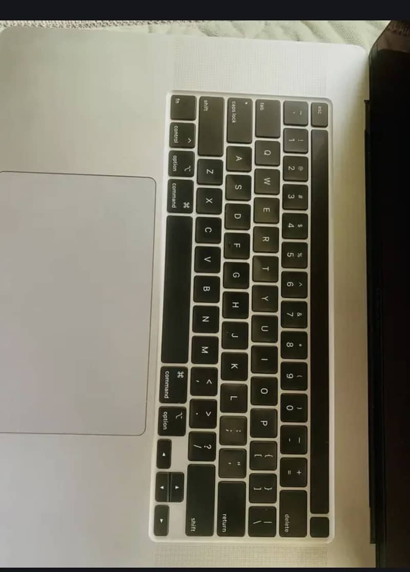 MacBook Pro 1