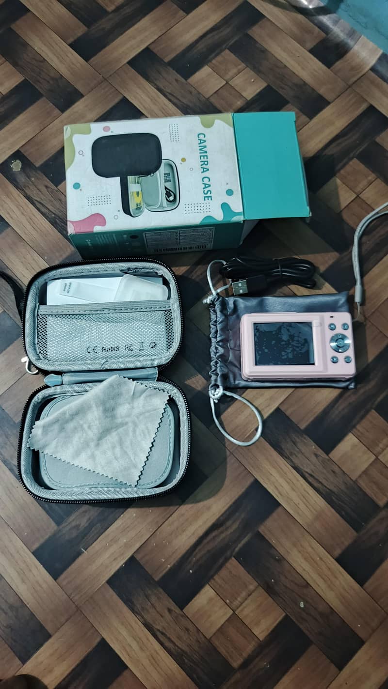 CAMERA CASE 5