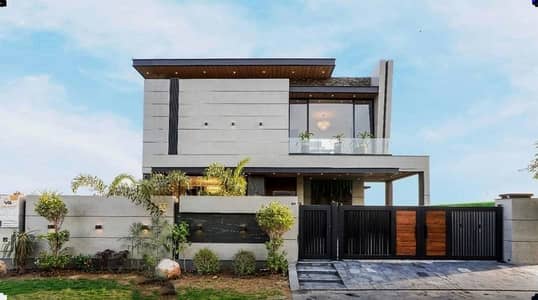 1 KANAL ELEGANT AND FULLY MAINTAINED SUPER HOT LOCATED BUNGALOW IS AVAILABLE IN THE BEST BLOCK OF DHA LAHORE.