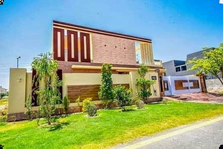 1 KANAL ELEGANT AND FULLY MAINTAINED SUPER HOT LOCATED BUNGALOW IS AVAILABLE IN THE BEST BLOCK OF DHA LAHORE.