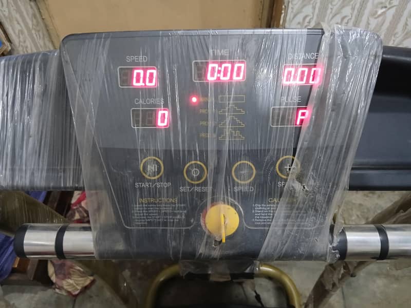 4 in 1 function treadmill 6