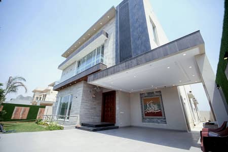 1 KANAL ULTRA LUXURY SEMI FURNISHED MODERN HOUSE IS AVAILABLE FOR SALE IN THE BEST BLOCK OF DHA LAHORE.