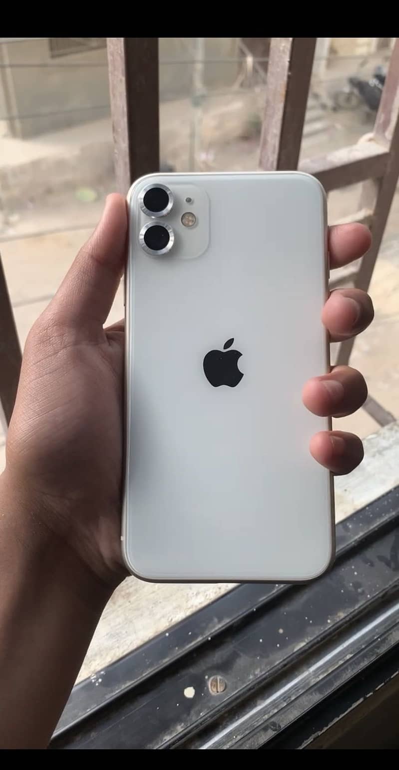 Apple iPhone 11 0