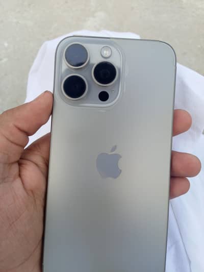Apple iPhone 15 Pro Max