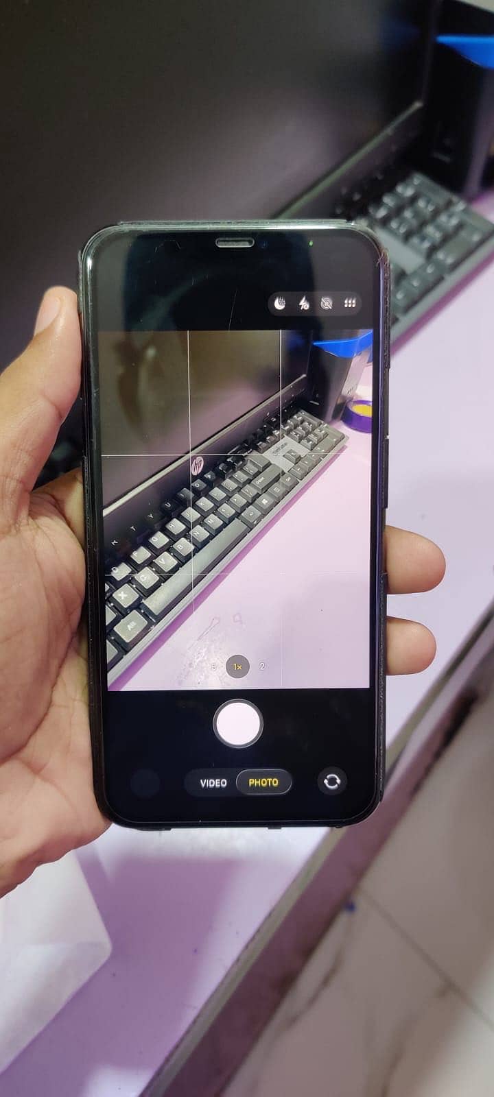 iPhone 11 Pro Max 1