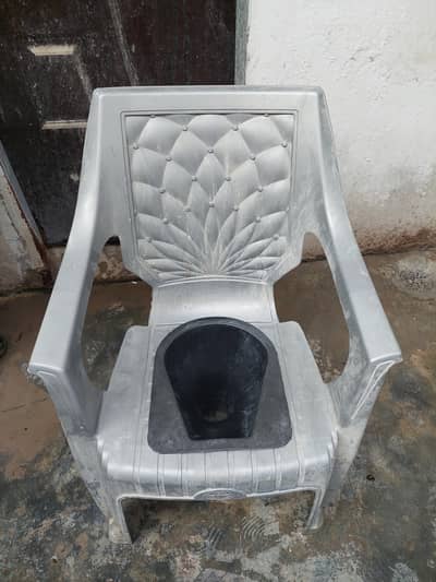 BATHROOM CAMOTE CHAIR SALE UNUSED