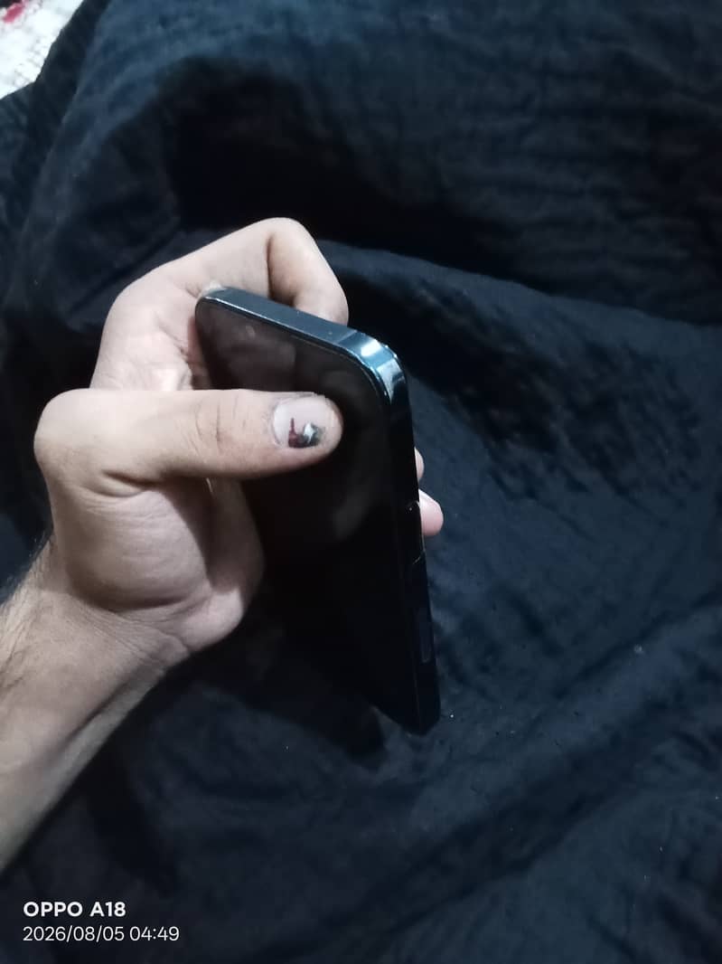 Apple iPhone 14 7