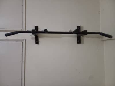 Brand New Wall Mounted 3-Grip Pull Up Bar - Heavy Duty