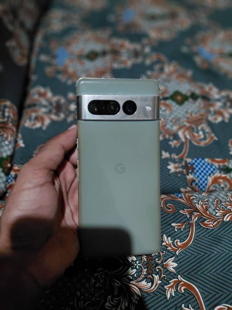 Google Pixel 7 Pro 2