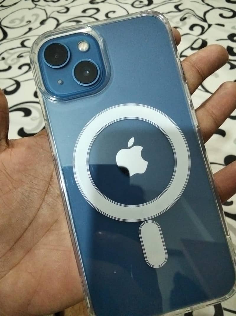 Apple iPhone 13 0