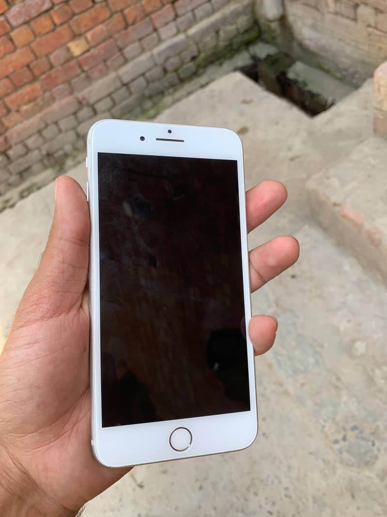 Apple iPhone 7 Plus 2