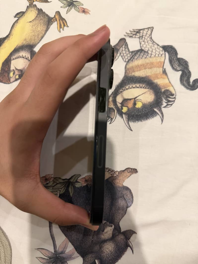 Apple iPhone 14 Pro 2
