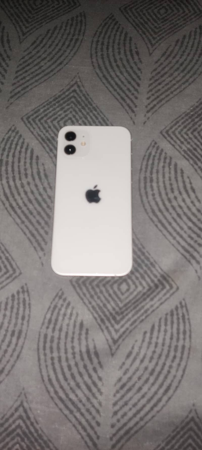 Apple iPhone 12 0