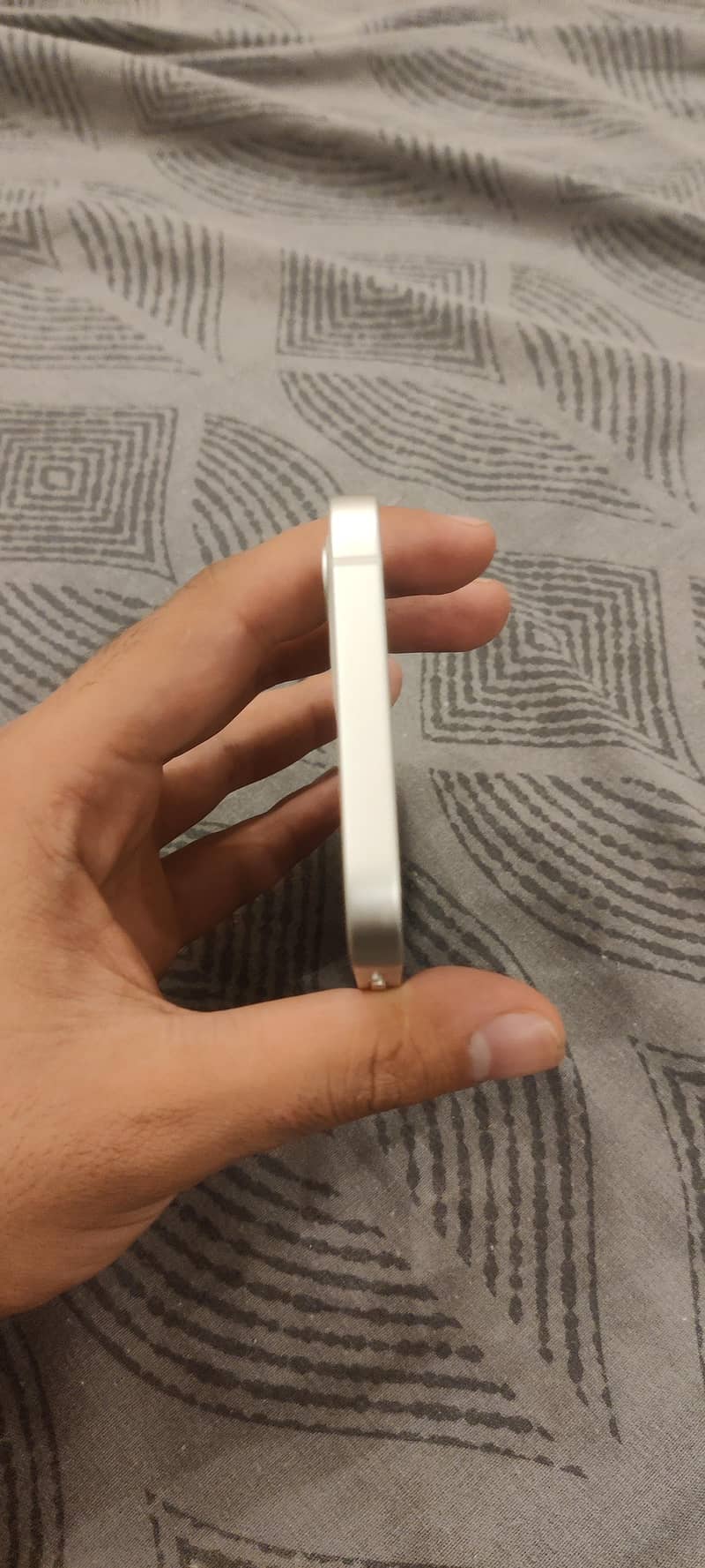 Apple iPhone 12 3