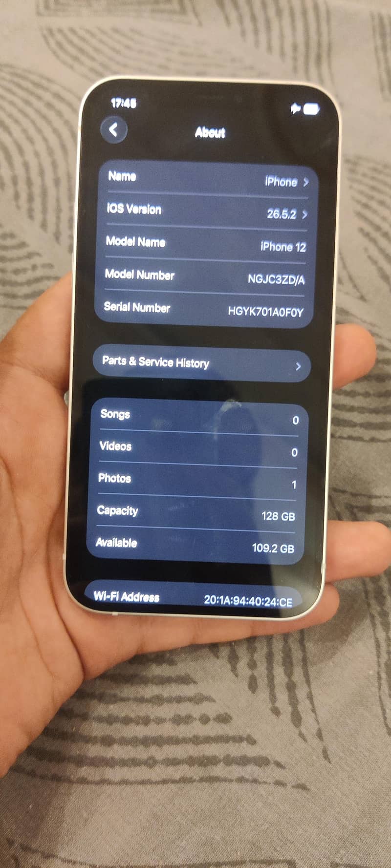 Apple iPhone 12 6