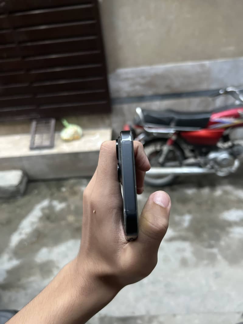 Apple iPhone 15 1