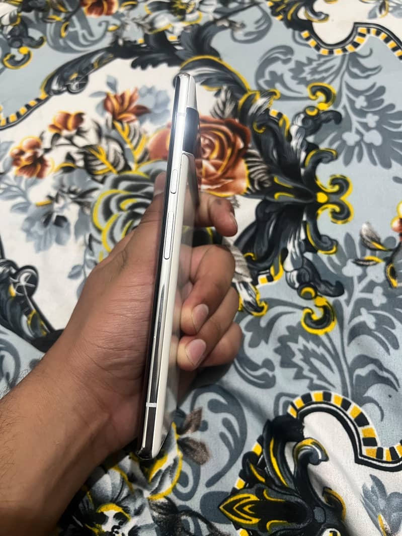 Google Pixel 6 Pro 2