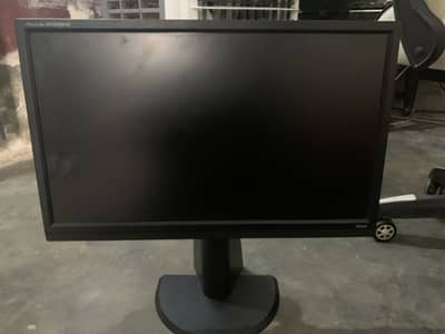 Benq 22 inch monitor whatsap 03191196692