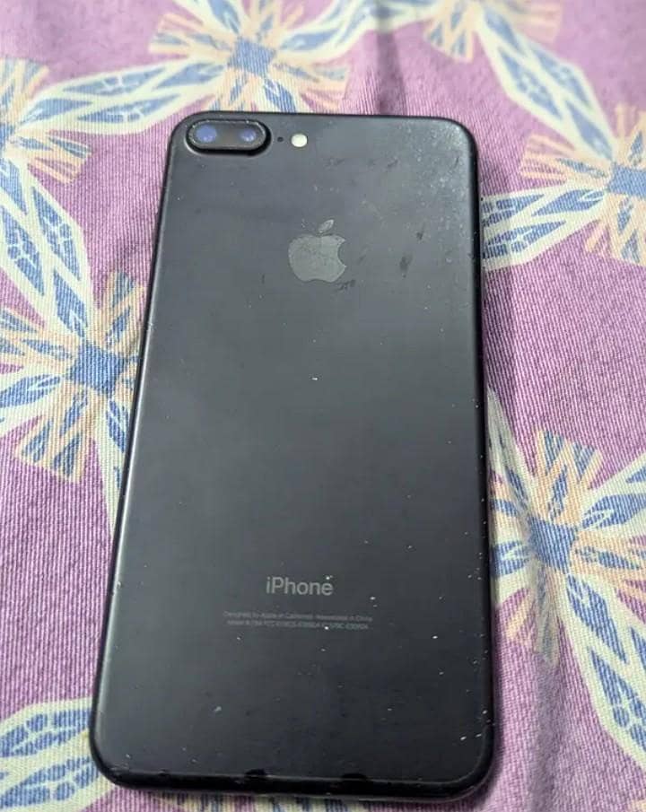 Apple iPhone 7 Plus 0