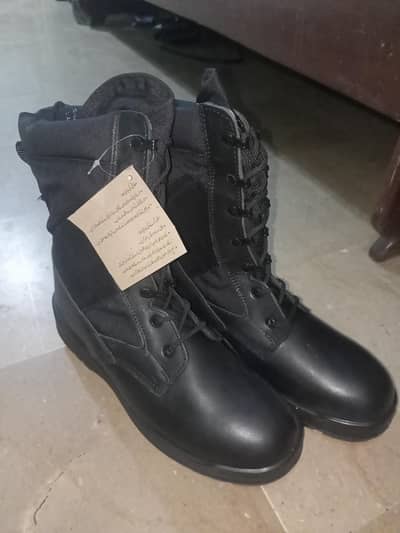 Army long Shoes Read Description