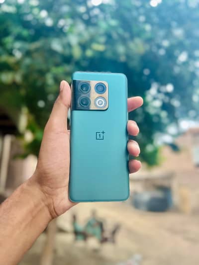 One Plus 10 Pro