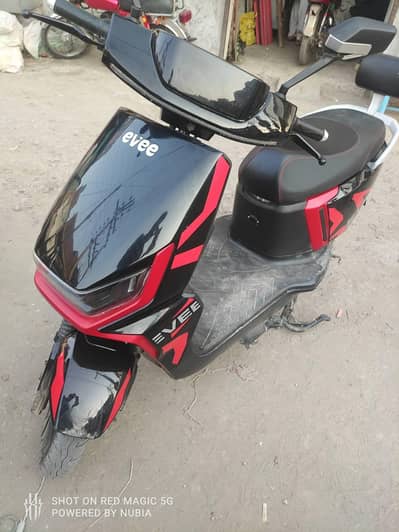 Evee Gen Z . . . 1250 km driven only 10/10 condition for sale