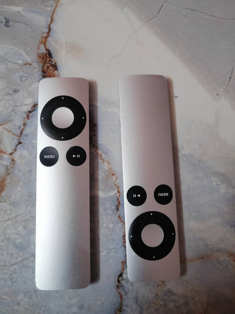 APPLE remote 1