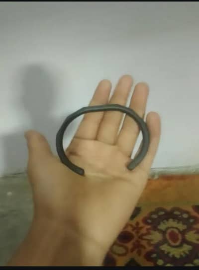 metal kada