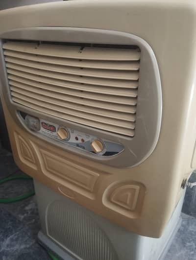 United Air Cooler UD-710 – Good Condition
